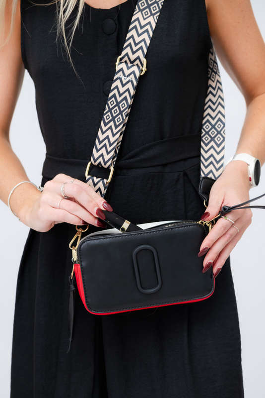 Snapshot Crossbody Sling Clutch Bag With Thick Strap