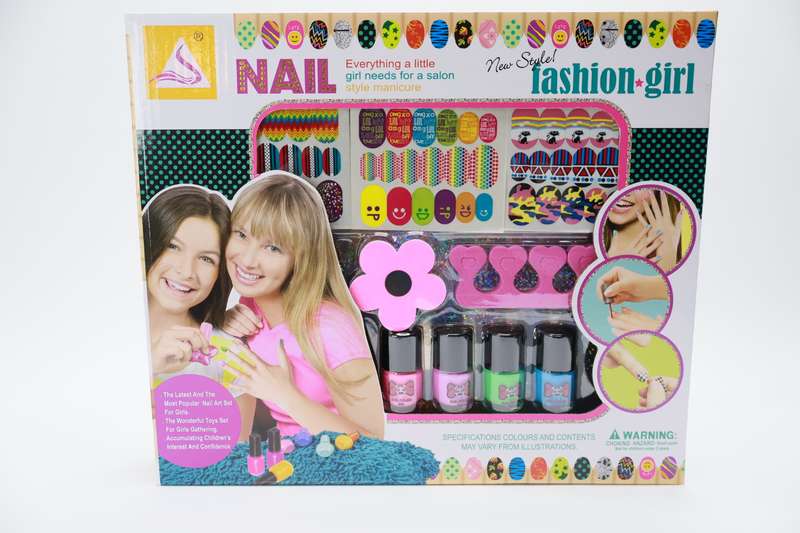 Girls Nail Polish Gift Creator Set