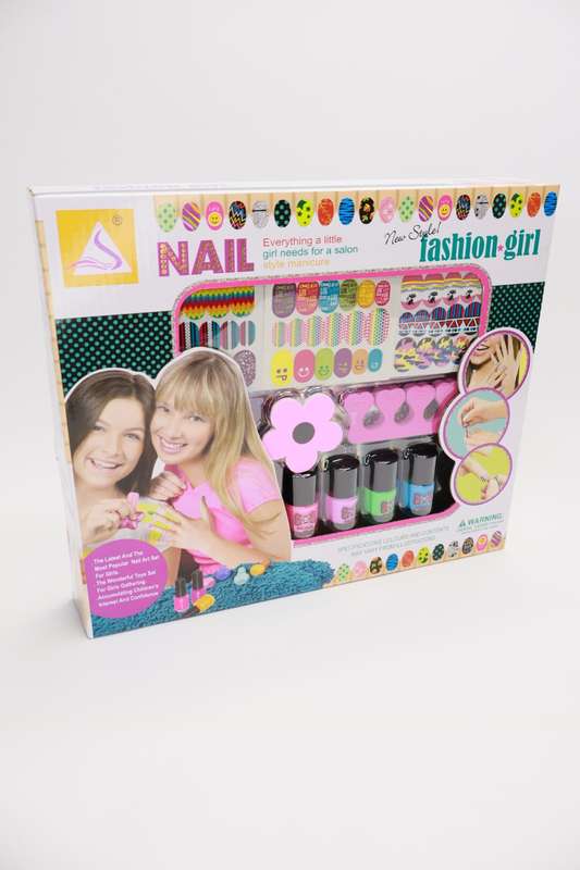 Girls Nail Polish Gift Creator Set