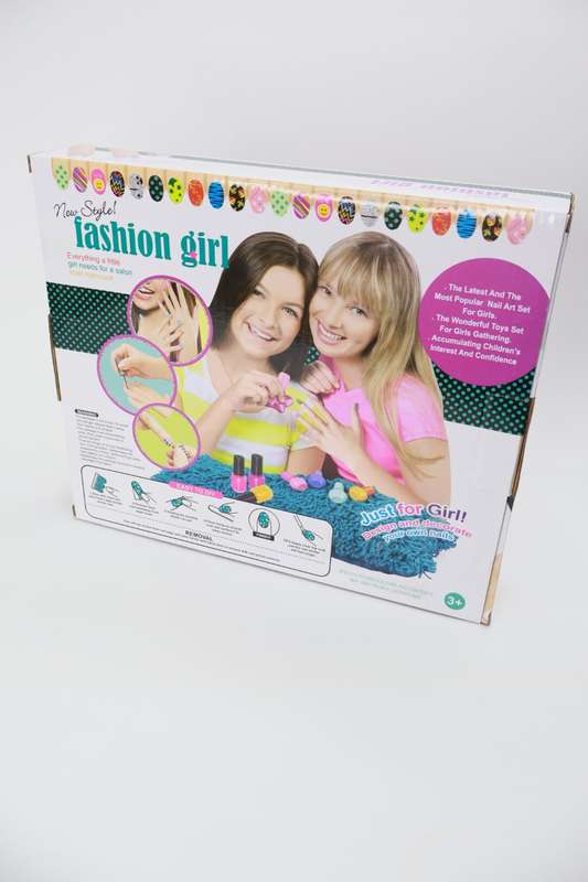 Girls Nail Polish Gift Creator Set