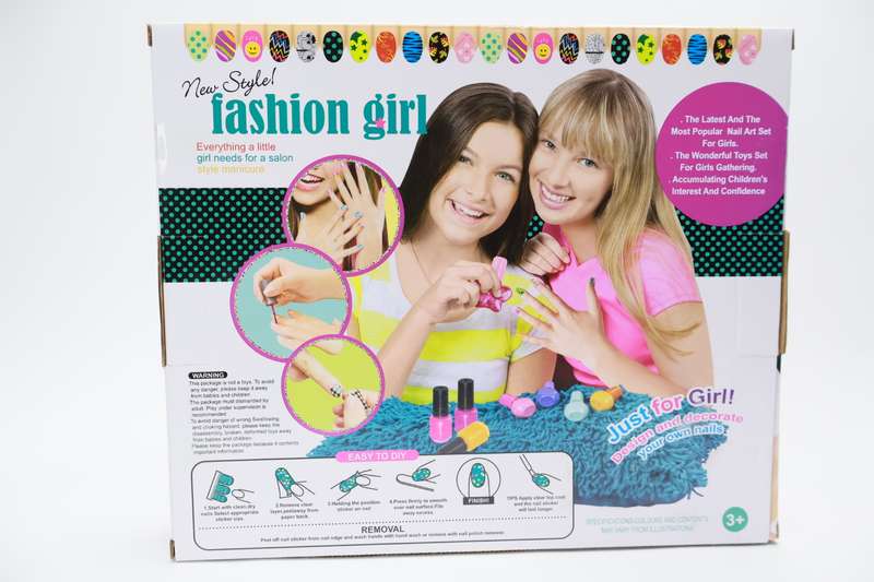 Girls Nail Polish Gift Creator Set