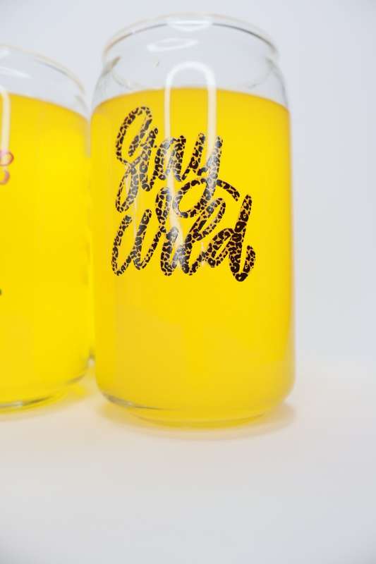6 Printed Can Shaped Drinking Glass Tumblers With Stainless Steel Straws & Straw Brush