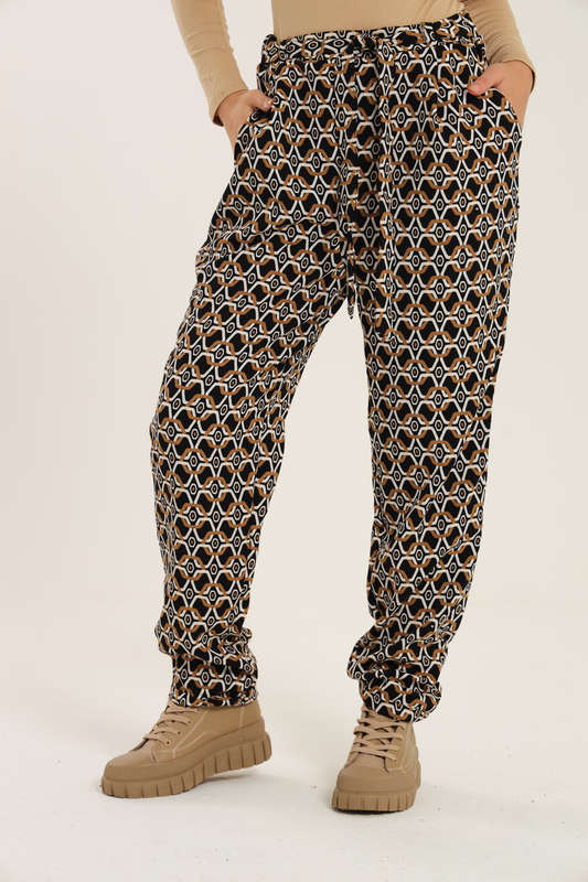 Ladies Mascia Geometric Printed Straight Trousers With Pockets