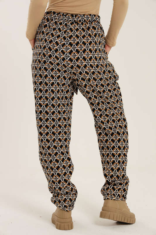 Ladies Mascia Geometric Printed Straight Trousers With Pockets