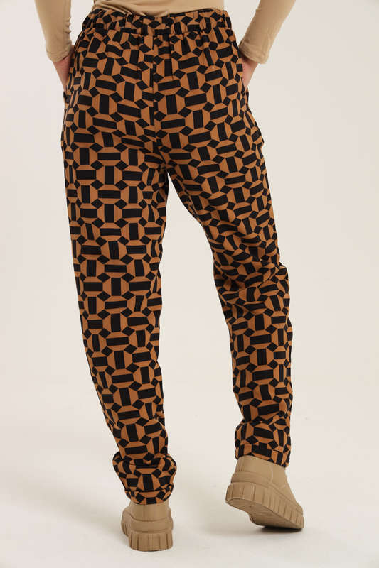 Ladies Mascia Geometric Printed Straight Trousers With Pockets