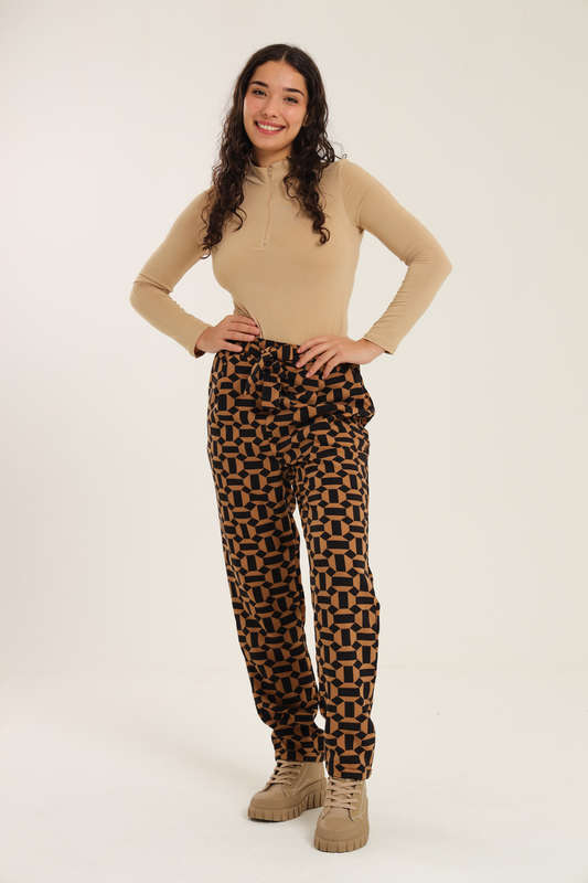 Ladies Mascia Geometric Printed Straight Trousers With Pockets