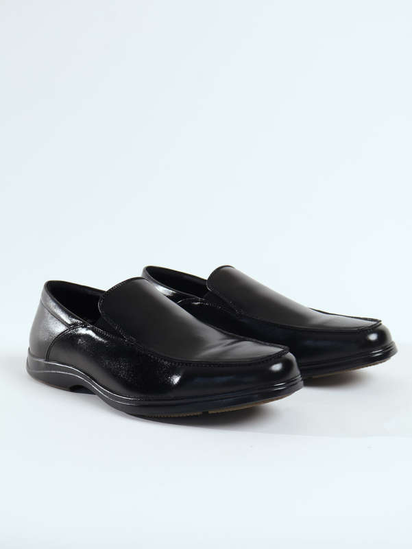 Van Heusen Men's Memory Foam Casual Formal Slip-On Black Shoes