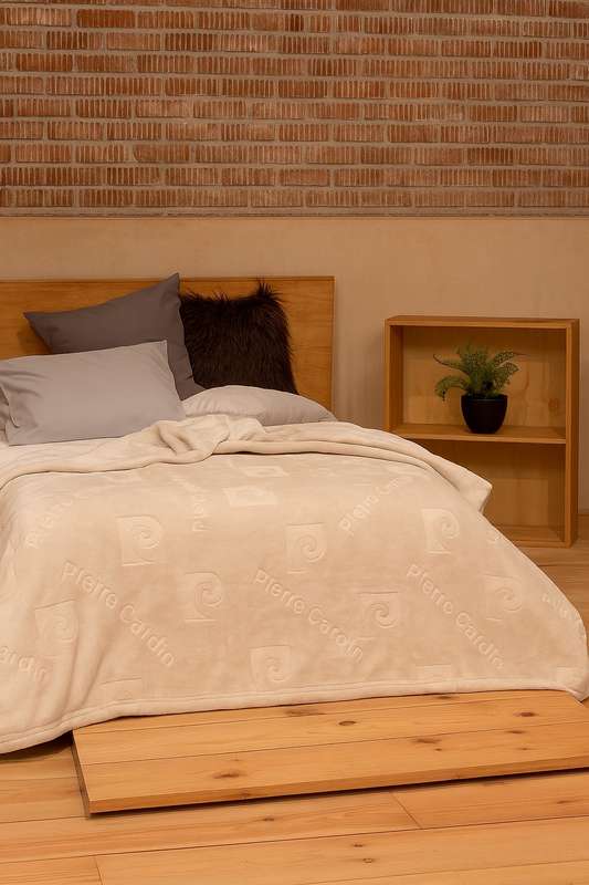 Pierre Cardin Heavy Weight Plush Blanket 600GSM 4KG 230cm x 220cm