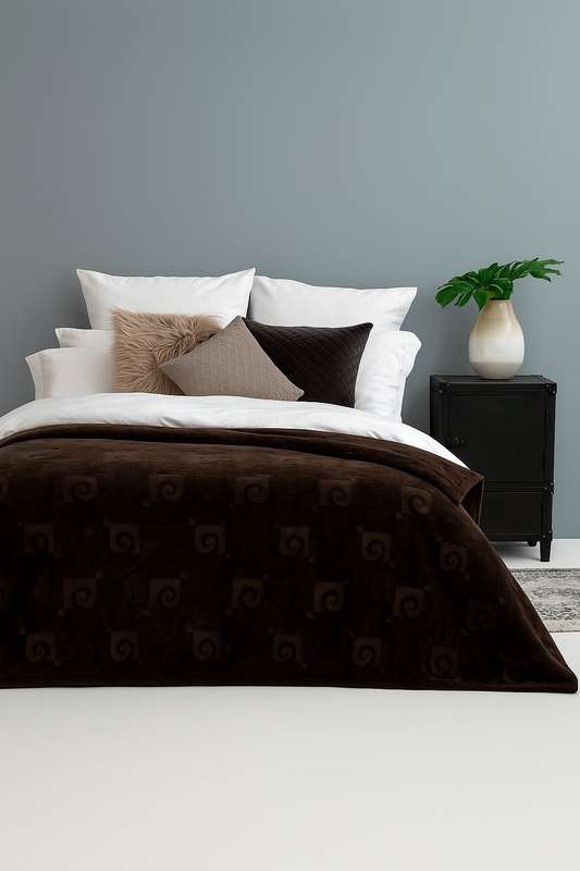 Pierre Cardin Heavy Weight Plush Blanket 600GSM 4KG 230cm x 220cm