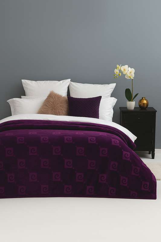 Pierre Cardin Heavy Weight Plush Blanket 600GSM 4KG 230cm x 220cm