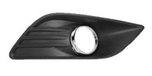 Focus  Bumper Grill Right 2003 +