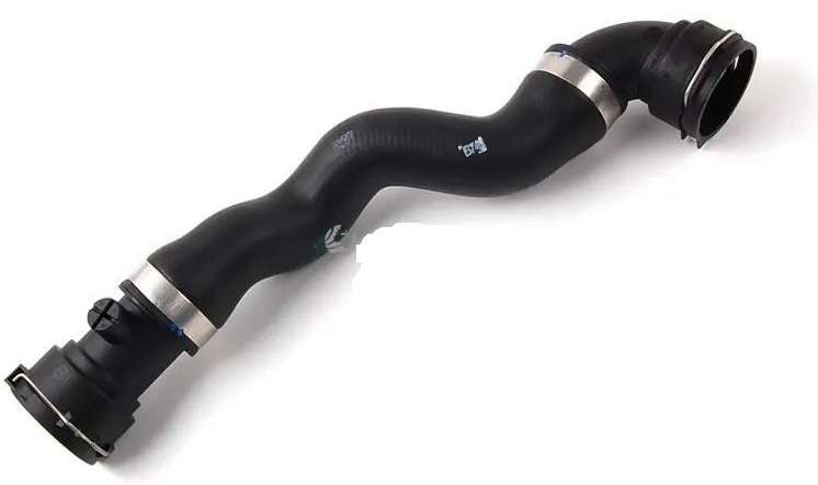 E39 Upper Radiator Hose (m52 / M54 Engine)