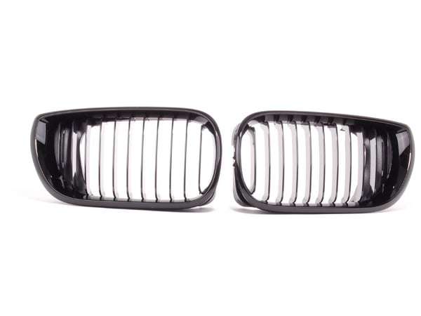 E46 Kidney Grill Set 2001-2004 (facelift) - Chrome Surround