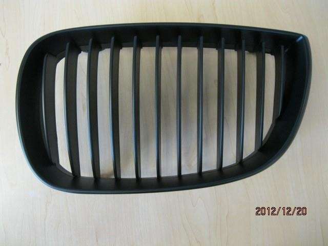 E87 Kidney Grill Lhs (black) 2004-2008