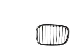 E39 Kidney Grill - Left (chrome & Black) 2001-2002