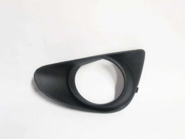 Yaris Foglamp Grill Lhs 2011-2014 (hatchback)