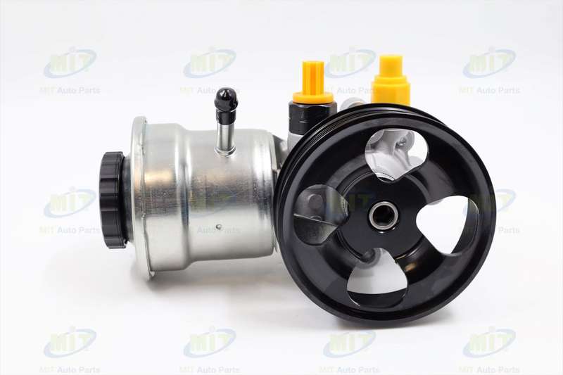Toyota Quantum Power Steering, Pump+pulley+tank, 2.7 Early = Mid Model, 05-13