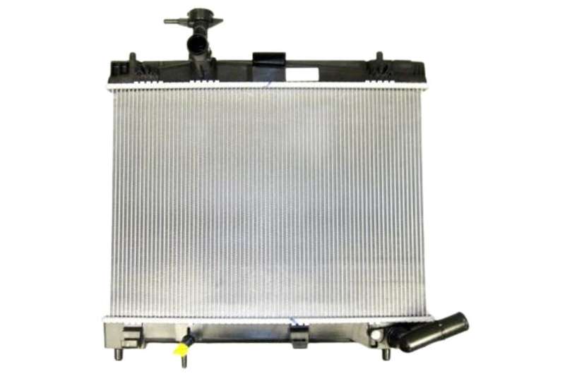 Yaris 1.3 Radiator 2012-2018 (manual/automatic) - Hatchback