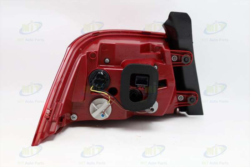 Vw Passat 8 Tail Lamp, Assembly, Led, Rh E-marked, L2 11-15