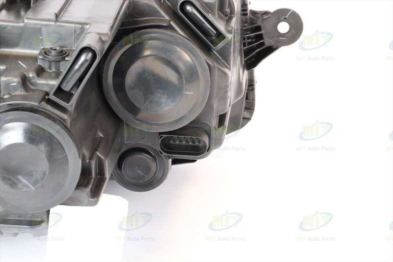 Vw Transporter/caravelle T6 Head Lamp,+motor, Halogen, Chrome, Lh E-marked, Early Model, L2 15-20