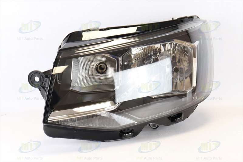 Vw Transporter/caravelle T6 Head Lamp,+motor, Black, Halogen, Lh E-marked, Early Model, L1 15-20