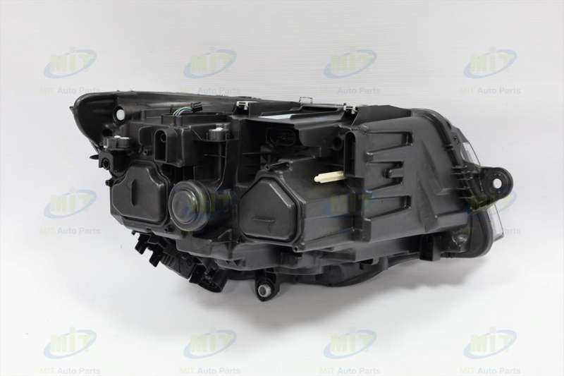 Vw Transporter/caravelle T6 Head Lamp,+motor, Led, Lh E-marked, Late Model, L1 20-22
