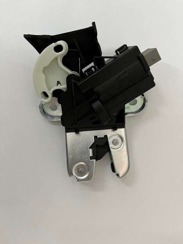 A4 Boot Lock B6 B7 B8