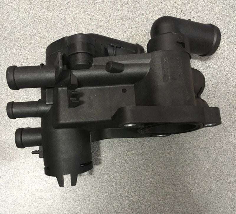 Vw Polo 9n 1.6  Bah Blm Thermostat Housing 2003-2009