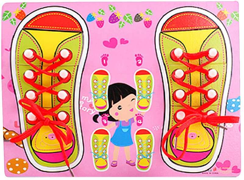 Tie shoelace puzzle