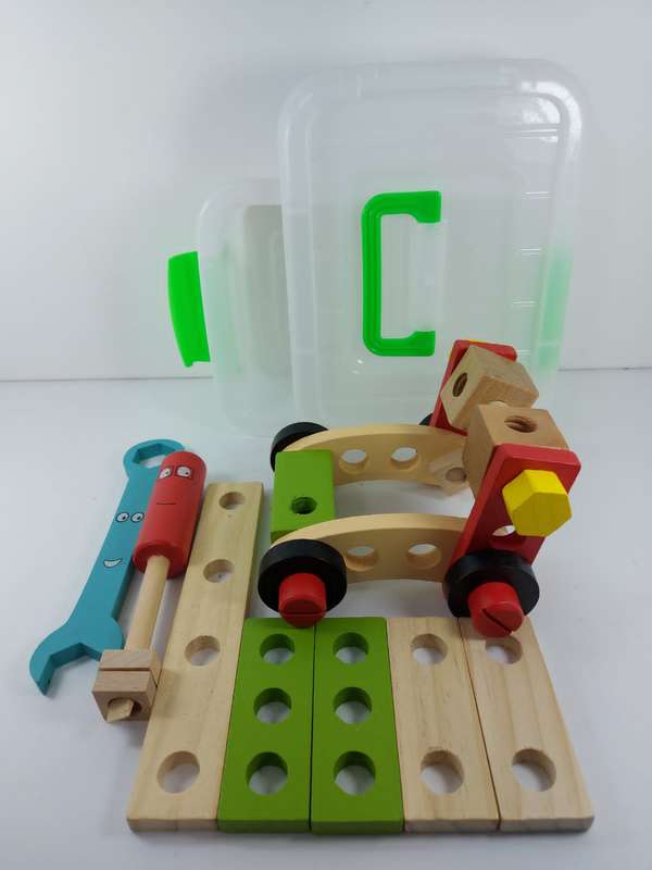 Multifunctional nut combination in plastic container