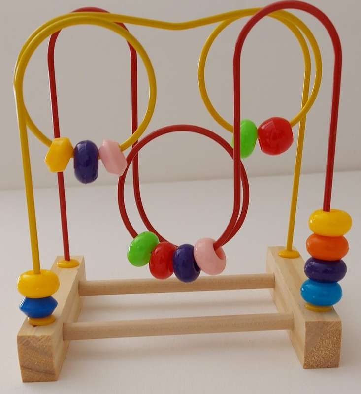 Medium size beads maze