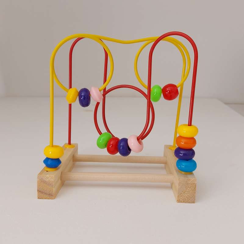 Medium size beads maze
