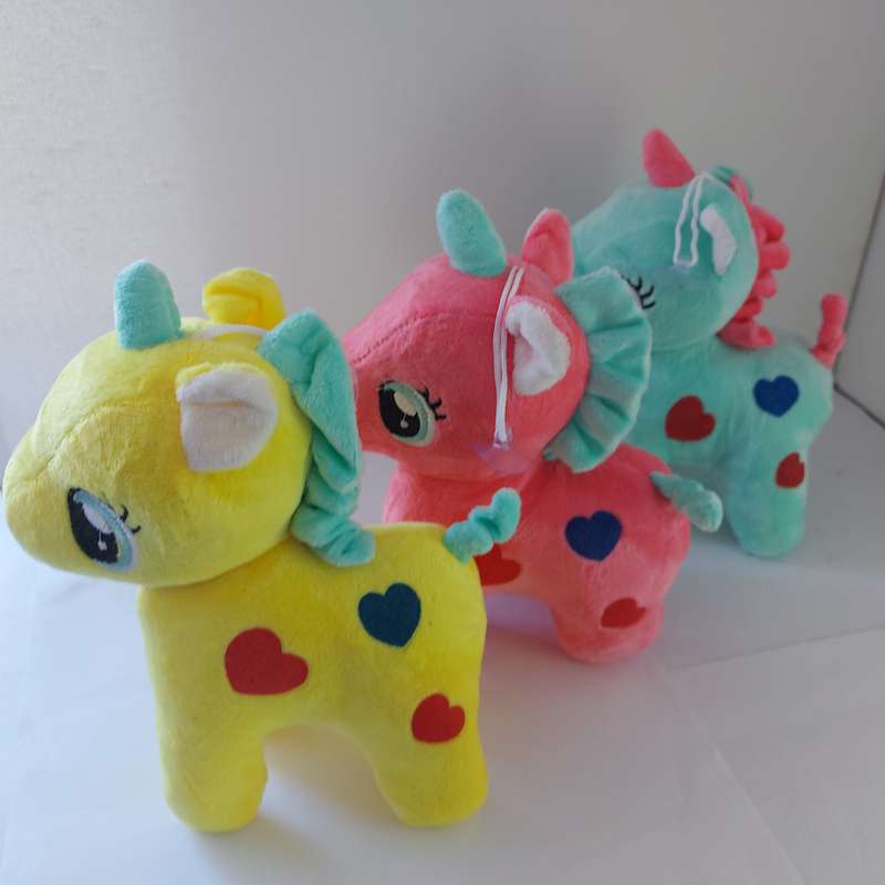Small plush teddy bears