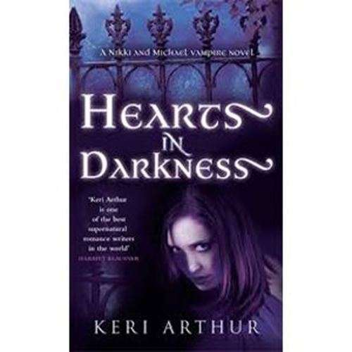 Hearts in Darkness - Keri Arthur - copy