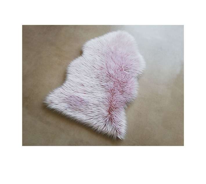 Stefano and Co Sapphire Faux Fur Rug - Pink (900 x 600mm)