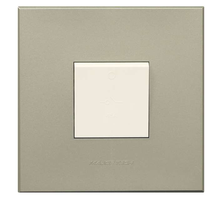 Veti Series 3 45A 3-Pole Isolator - White (100 x 100mm)