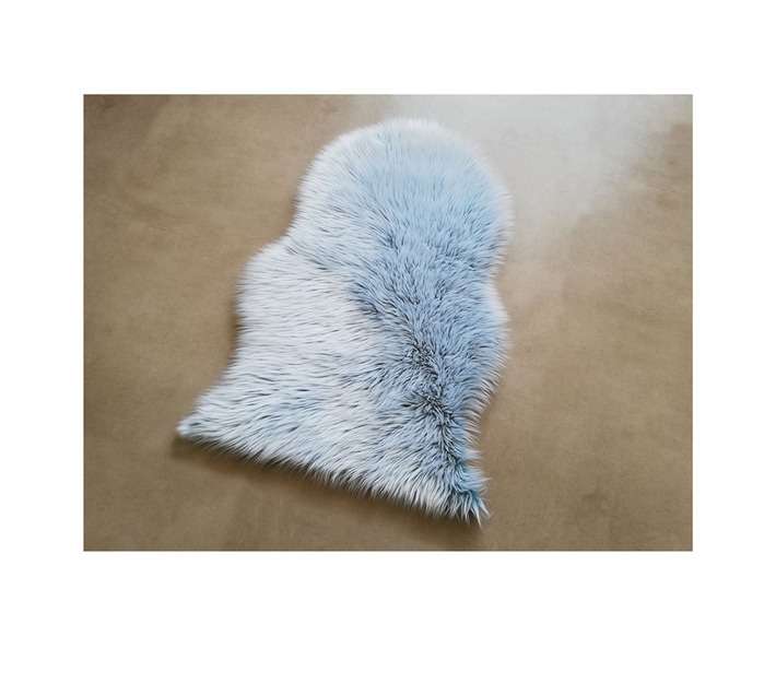 Stefano and Co Sapphire Faux Fur Rug - Teal (900 x 600mm)