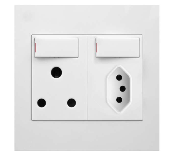 Lesco Mono 1 x IEC 1 x SA Socket - White (100 x 100mm)