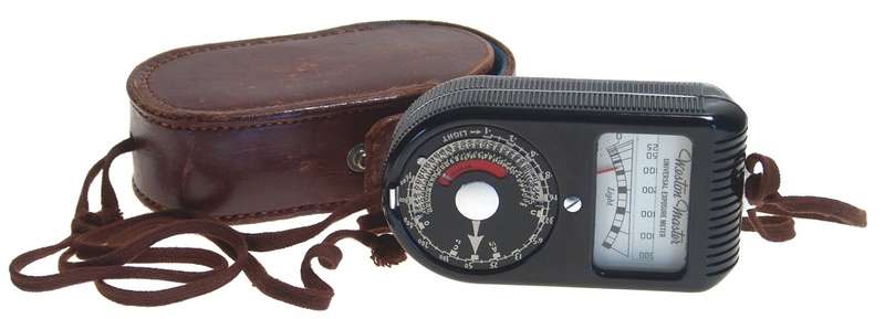 WESTON MASTER UNIVERSAL EXPOSURE METER CASED WORKING NR