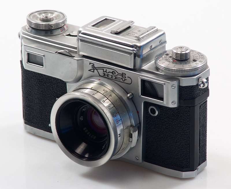 KIEV CHROME VINTAGE CONTAX MOUNT CAMERA 2.8/35mm LENS