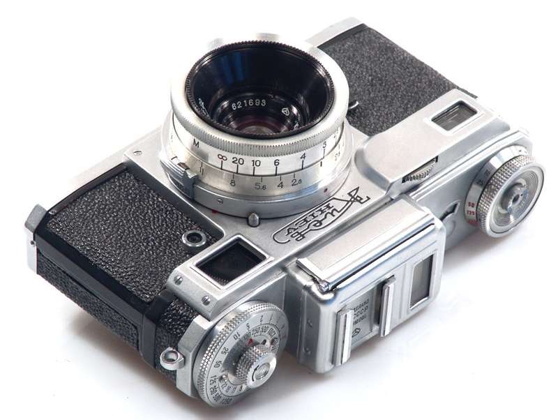 KIEV CHROME VINTAGE CONTAX MOUNT CAMERA 2.8/35mm LENS