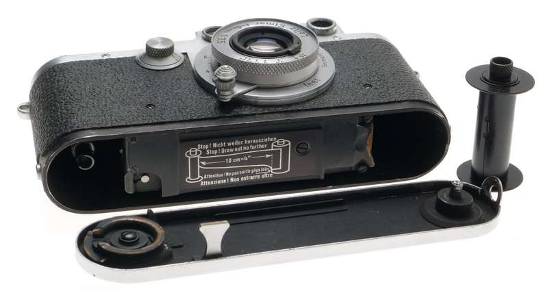 IIIF LEICA M39 RANGEFINDER CAMERA NUMBERED ELMAR f=5cm 1:3.5 LENS HOOD CASE XTRA