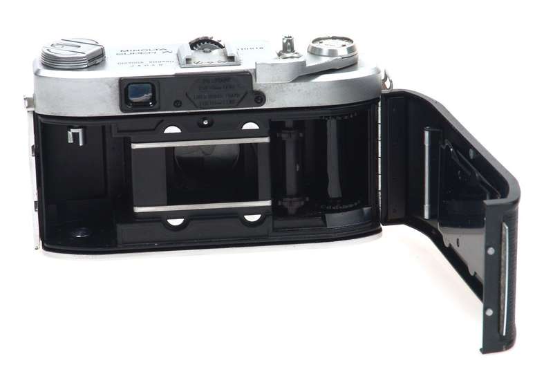 MINOLTA SUPER A KOGAKU ROKKOR 1:2 f=5cm 2/50 CAMERA NR