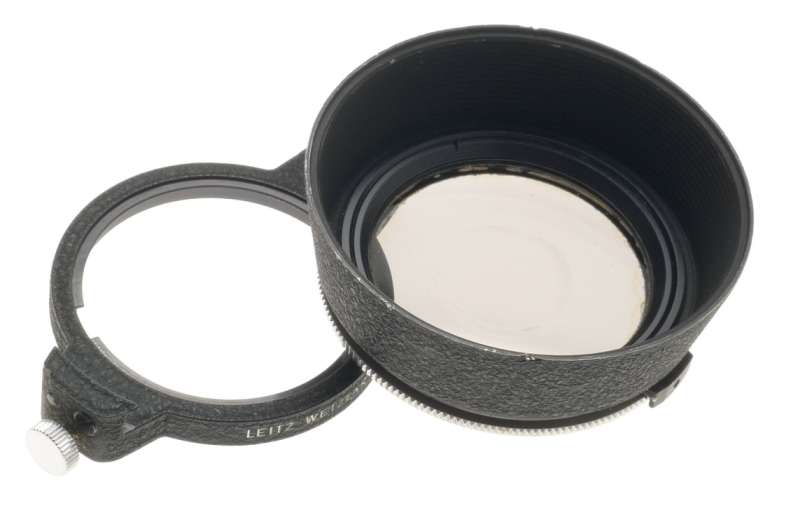 LEICA CAMERA LENS SWING IN/OUT POLAROID FILTER 13352 X HOOD SHADE FITS M3 M2 M6