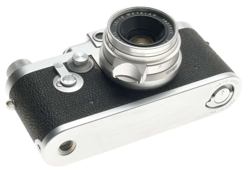 SUMMARON SILVER 1:2.8/35mm SCREW MOUNT M39 LENS WITH LEICA IIIG FILM CAMERA f=35