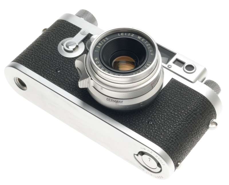 SUMMARON SILVER 1:2.8/35mm SCREW MOUNT M39 LENS WITH LEICA IIIG FILM CAMERA f=35