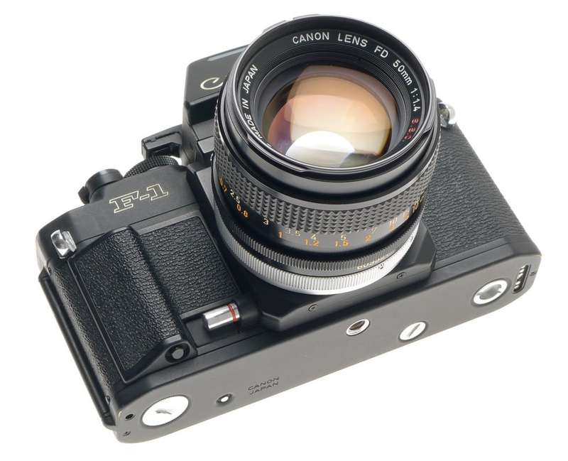 CANON F-1 SLR 35mm FILM CAMERA AE FINDER FN 1.4 S.S.C f=50mm CASE FILTER 1.4/50