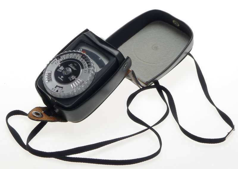GOSSEN SIXTAR LIGHT EXPOSURE METER VINTAGE CASED STRAP WORKING CLEAN RARE GREY