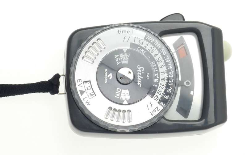 GOSSEN SIXTAR LIGHT EXPOSURE METER VINTAGE CASED STRAP WORKING CLEAN RARE GREY