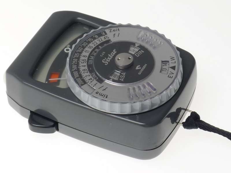 GOSSEN SIXTAR LIGHT EXPOSURE METER VINTAGE CASED STRAP WORKING CLEAN RARE GREY